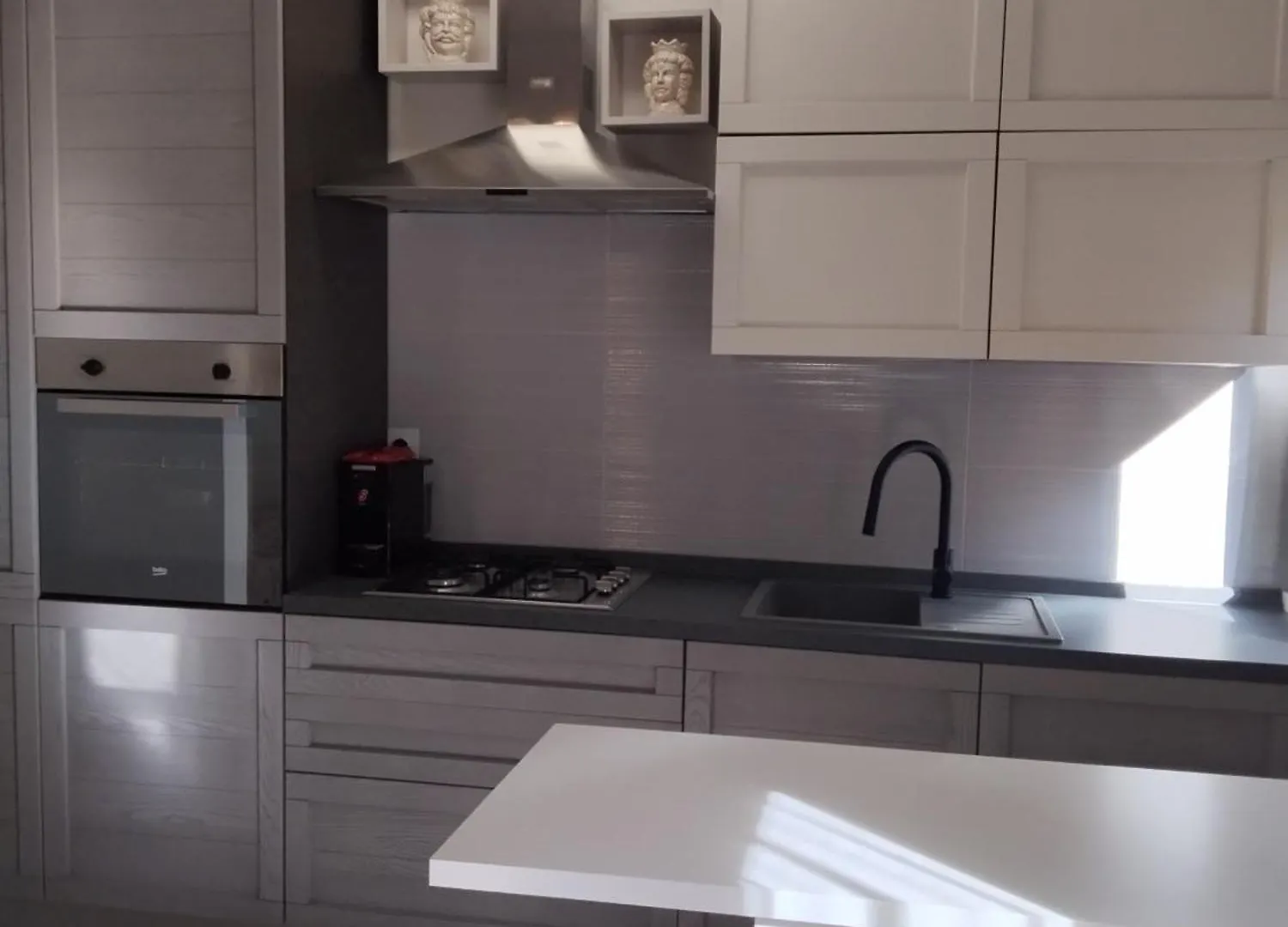 Odysea Apartment Comiso 0*,